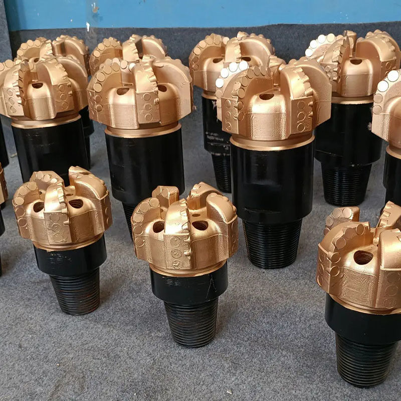 9 1/2 (241,3 mm) PDC-Bohrstücke mit harter Formation Stahlbox Verpackung für den Energiebergbau
