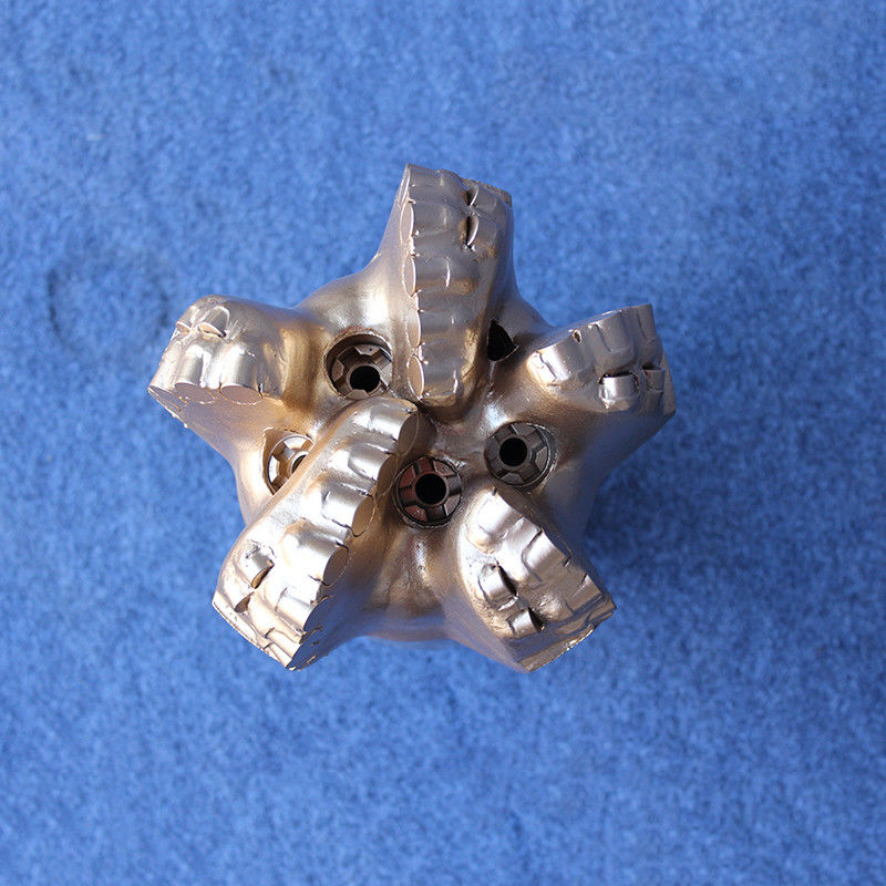 8 1/4 (209,6 mm) Ölbohrungen PDC Bohrstücke mit geringer Abrasivität ISO9001