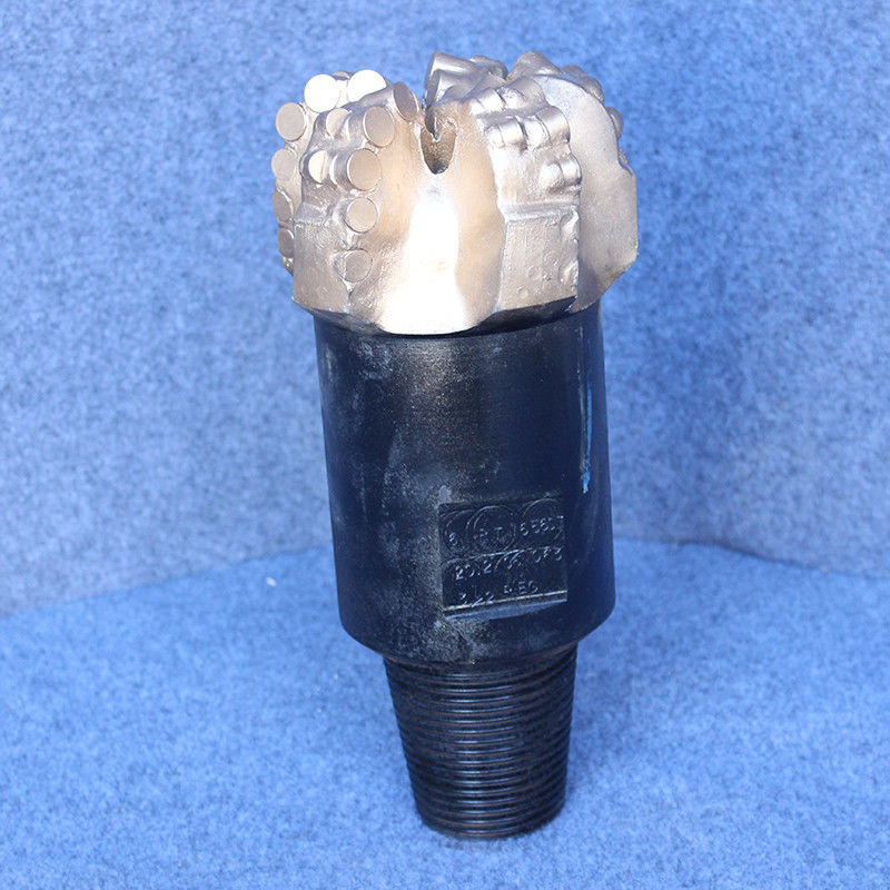 7 1/2 (190,5 mm) 4 1/2API Verbindung PDC Bohrstücke Freisetzen Bohrleistung