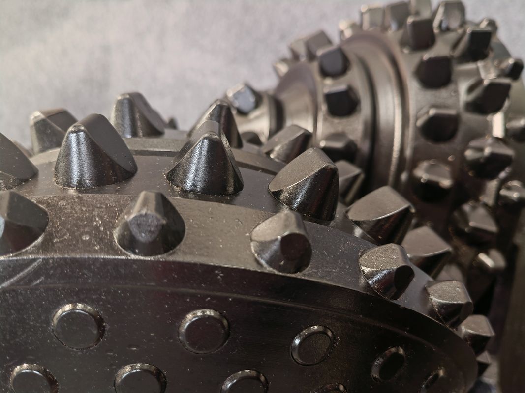 16 ((406.4mm) Drehkonus Felsrollenbohrer 3 Schneidmaschinen für effizientes Bohren