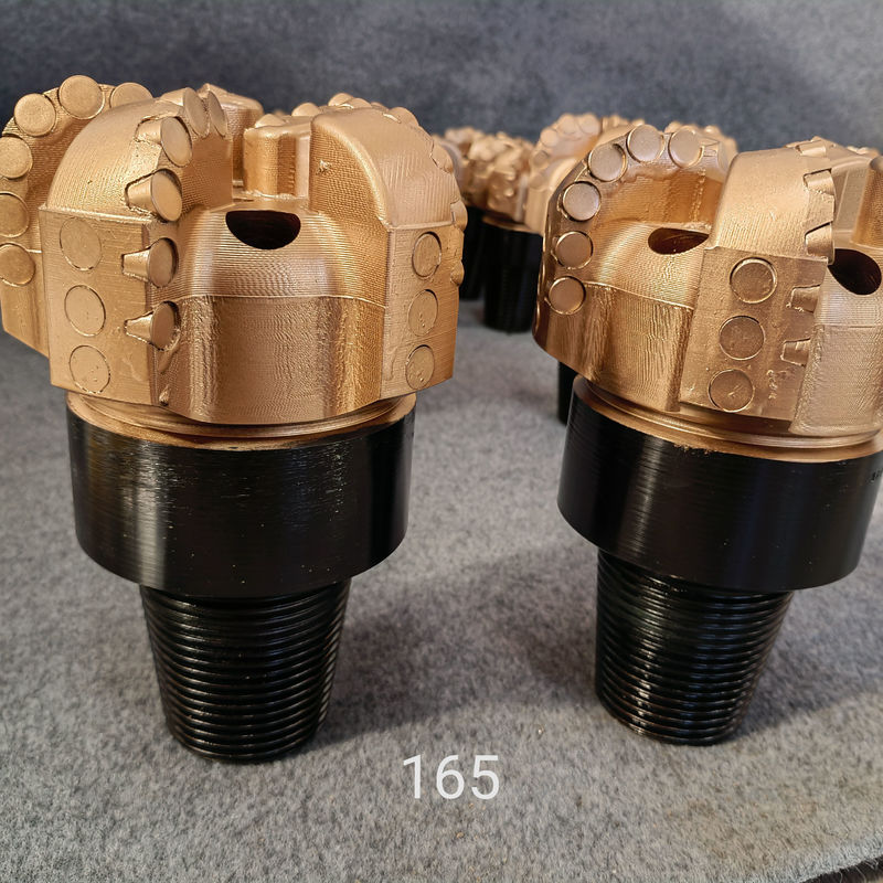165 mm Doppellinien-Schneidmaschinen PDC-Gesteinsrollen-Kernstück Diamantkernbohrstück