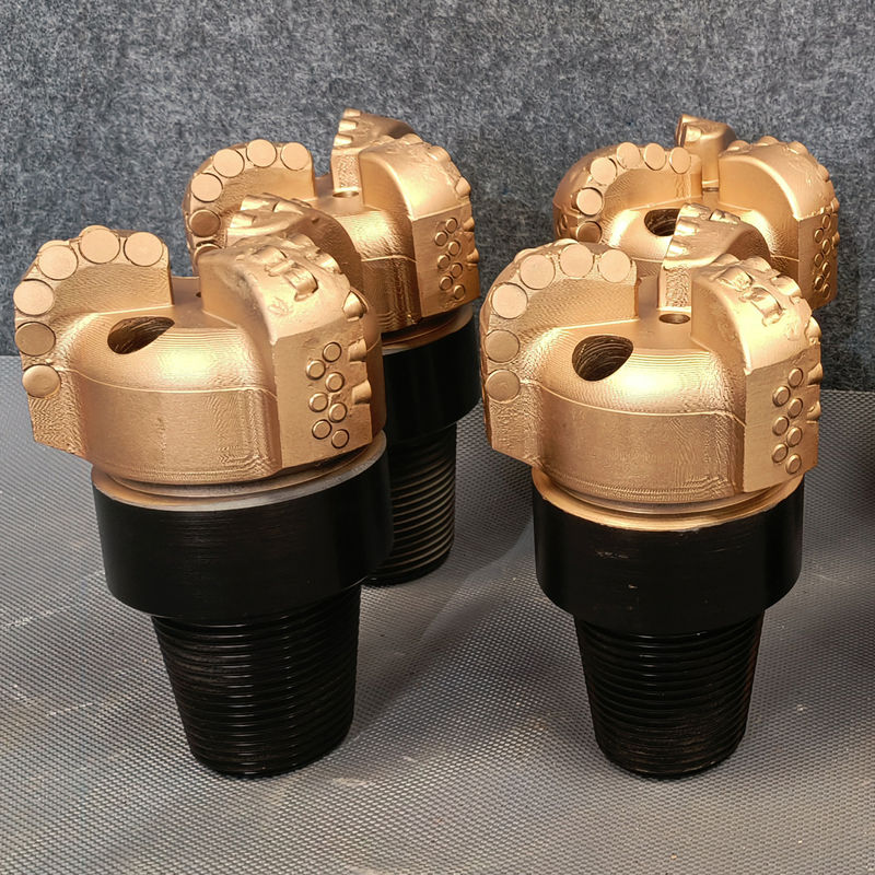 Bohrer aus legiertem Stahl mit PDC-Schneiden und Stahlkörper für Gas- und Wasserbohrungen