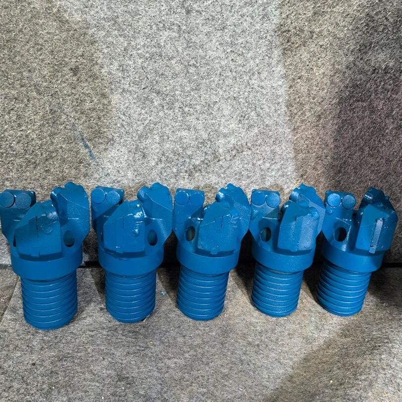 Chinesische Fabrik maßgeschneiderte hochwertige PDC-Typ Drag Bit für die Wasserbohrung in Kohlenminen