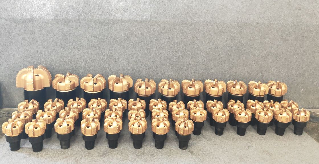 Warmverkauf 152mm PDC-Schneidmaschine Schleppmaschine Schleppmaschine Schleppmaschine Schleppmaschine Schleppmaschine