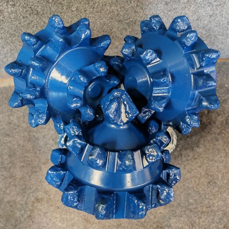 Kohlenstoffstahl Tricone Rock Bit Three Cone Roller Bits Rock Drill Wasserbrunnen Bauindustrie